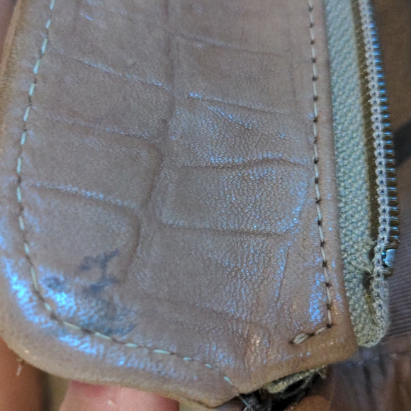 Small pocketbook/oversized clutch - Picture 5 of 7